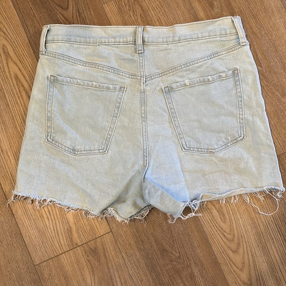 Old Navy Sky-Hi-A-Line Denim Shorts size 12 - Picture 5 of 5